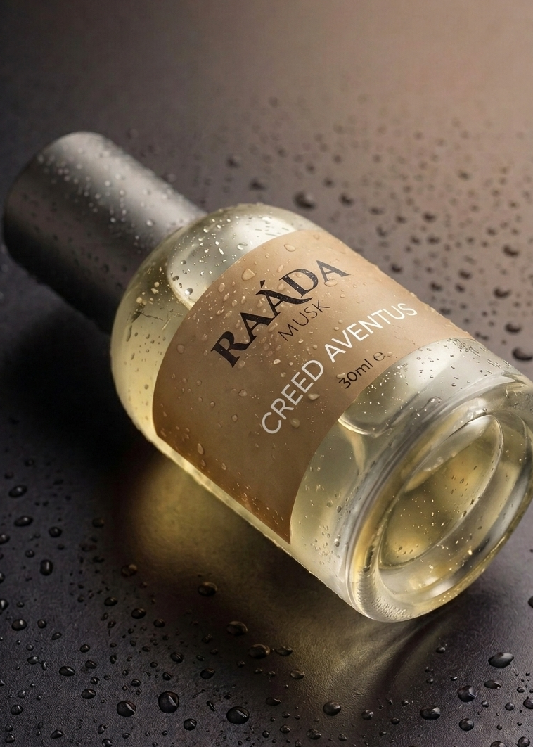 Top Notes: Pineapple, Bergamot, Black Currant, Apple

Middle Notes: Birch, Patchouli, Moroccan Jasmine, Rose

Base Notes: Musk, Oak Moss, Ambergris, Vanille